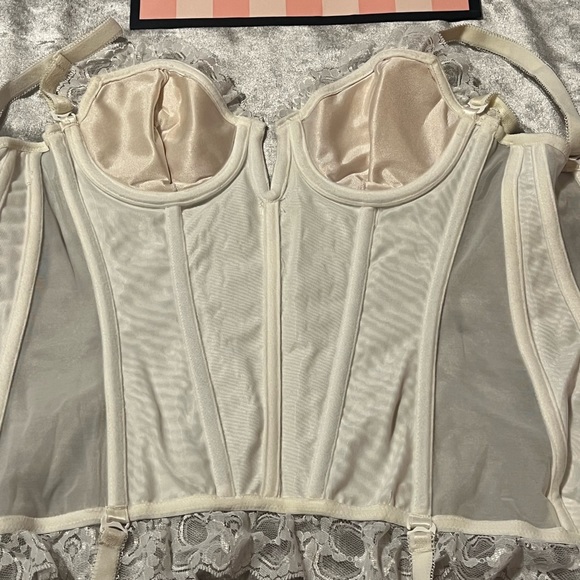 Victoria’s Secret lace/ silky mesh white bustier corset - Picture 7 of 13